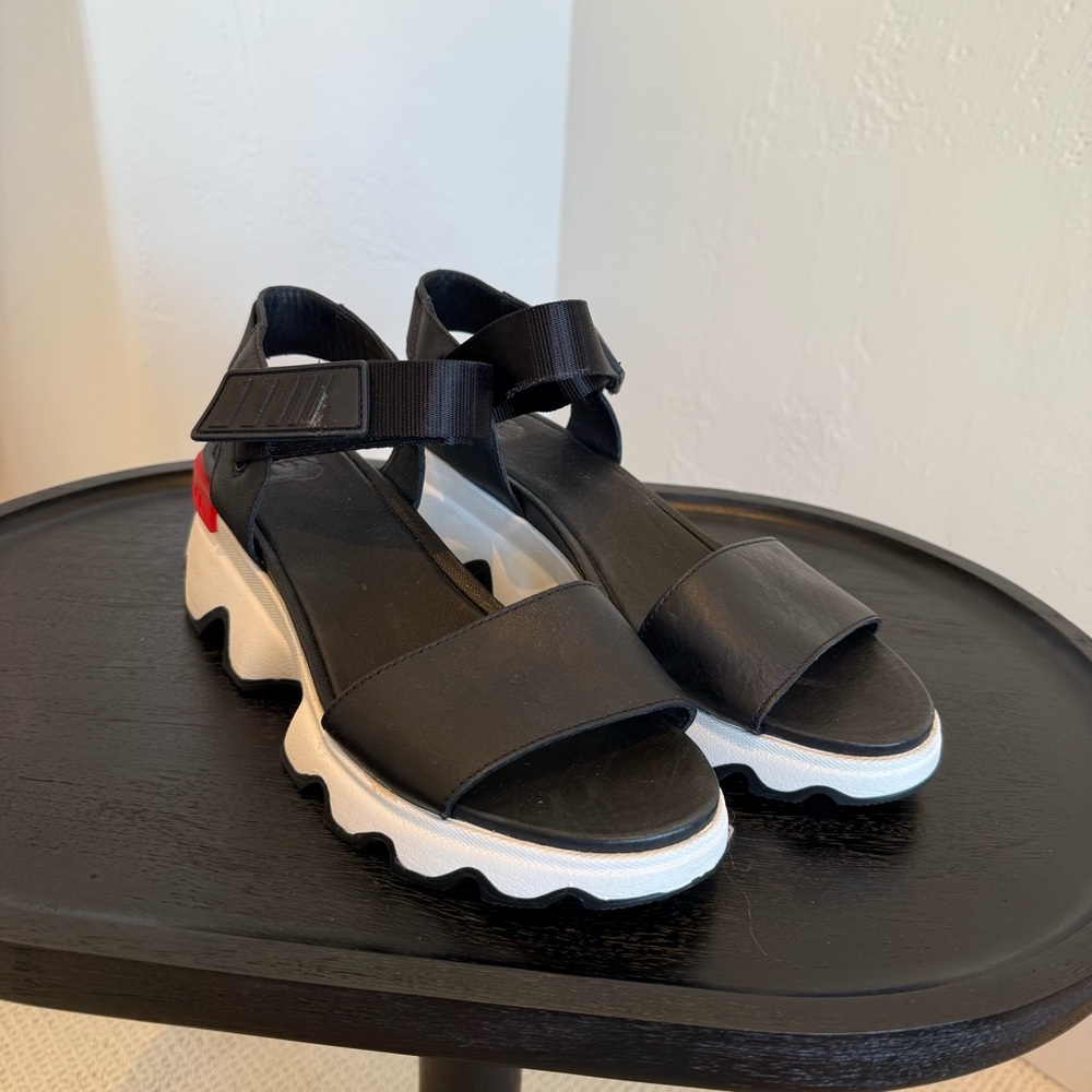 Sorel Kinetic Sporty Sandals in Black - White - Red